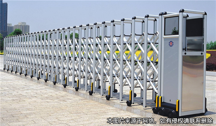 男子騎車強行通過電動門摔倒后死亡，家屬狀告物業被法院駁回