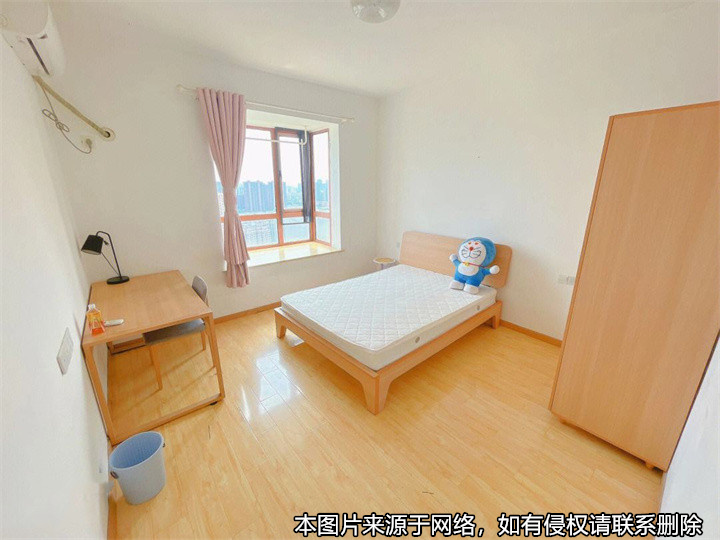 租了房子后發(fā)現(xiàn)實際面積小了四十多平，起訴房東構(gòu)成違約