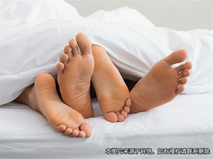 情侶訂婚后同居多年，分手后男方訴請(qǐng)女方返還彩禮